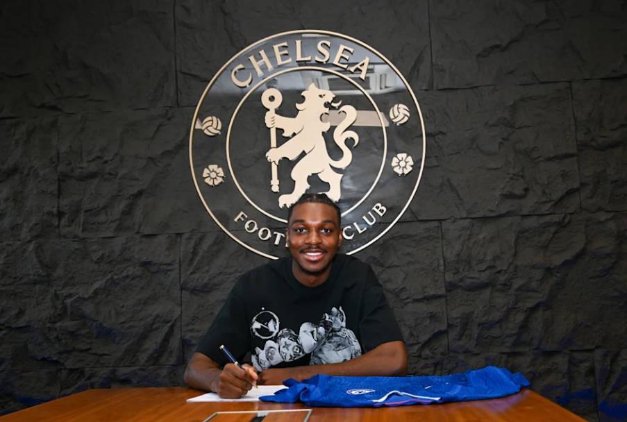 世界杯赛事平台入口-官方：切尔西与U21后卫凯登-威尔逊续约至2030年