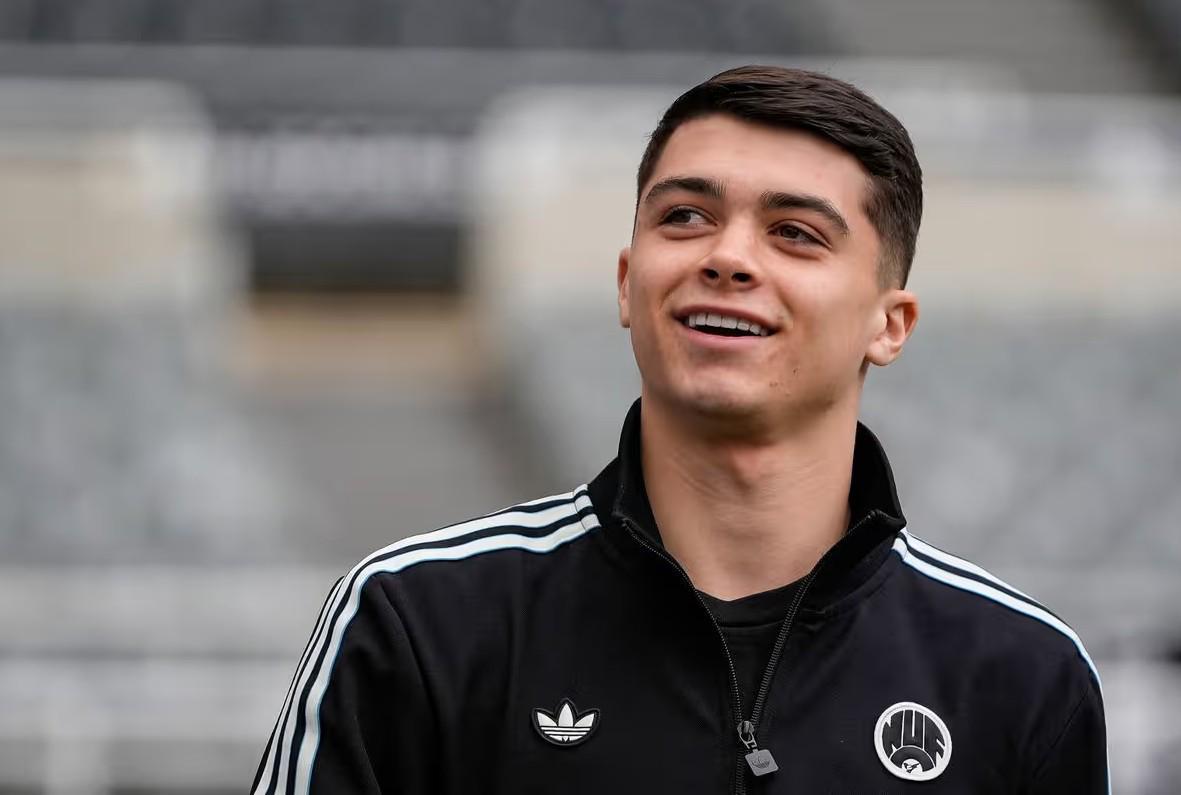 世界杯官方直播软件下载-刘易斯-米利：目前我恢复得差不多了，希望在客战巴萨时复出